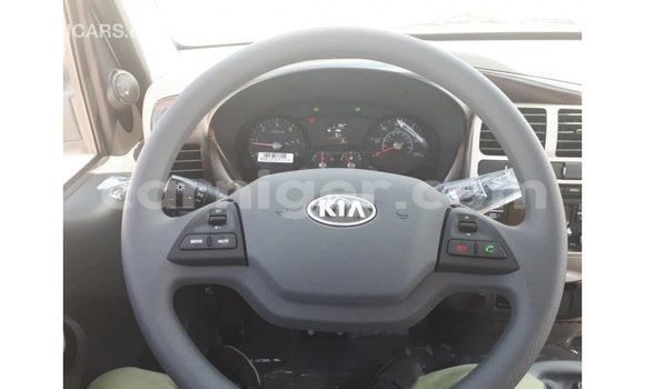 Buy Import Kia Carens White Car in Import - Dubai in Agadez Buy Import Kia Carens White Car in Import - Dubai in Agadez