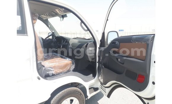 Buy Import Kia Carens White Car in Import - Dubai in Agadez Buy Import Kia Carens White Car in Import - Dubai in Agadez
