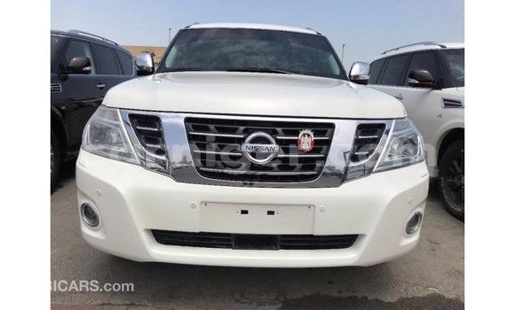 Sayi Imported Nissan Patrol White Mota in Import - Dubai a Agadez Sayi Imported Nissan Patrol White Mota in Import - Dubai a Agadez