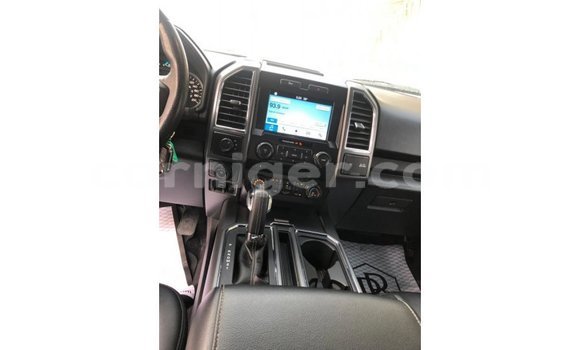 Buy Import Ford AEV AMBULANCE White Truck in Import - Dubai in Agadez Buy Import Ford AEV AMBULANCE White Truck in Import - Dubai in Agadez