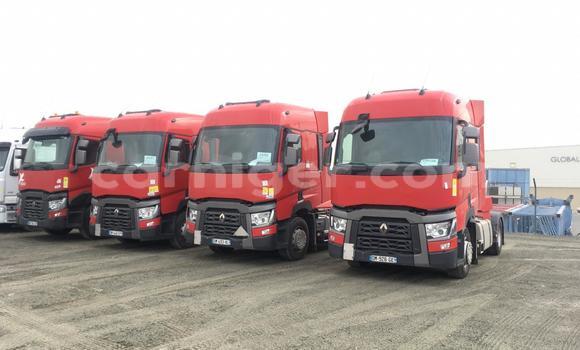 Buy Import Renault TRM 10000 Red Truck in Diffa in Diffa Buy Import Renault TRM 10000 Red Truck in Diffa in Diffa