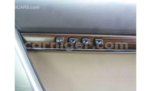 Sayi Imported Toyota Land Cruiser Black Babbar mota in Import - Dubai a Agadez Sayi Imported Toyota Land Cruiser Black Babbar mota in Import - Dubai a Agadez