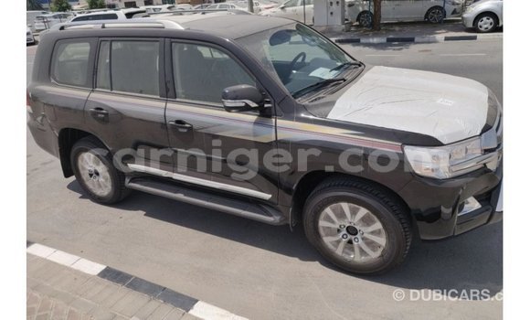 Buy Import Toyota Land Cruiser Other Truck in Import - Dubai in Agadez Buy Import Toyota Land Cruiser Other Truck in Import - Dubai in Agadez