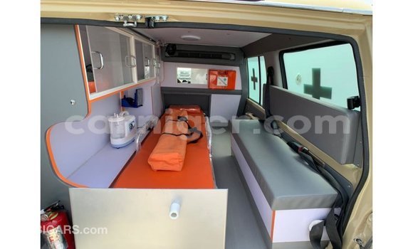 Buy Import Toyota Land Cruiser Beige Truck in Import - Dubai in Agadez Buy Import Toyota Land Cruiser Beige Truck in Import - Dubai in Agadez