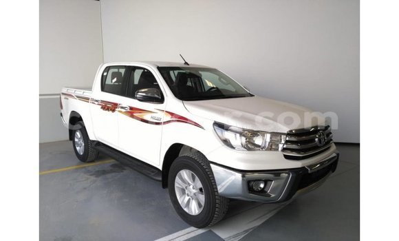 Buy Import Toyota Hilux White Car in Import - Dubai in Agadez Buy Import Toyota Hilux White Car in Import - Dubai in Agadez