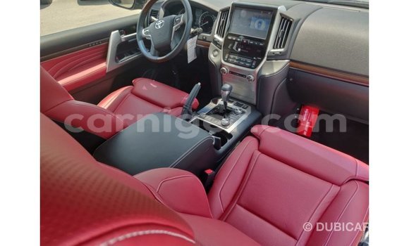 Buy Import Toyota Land Cruiser Black Truck in Import - Dubai in Agadez Buy Import Toyota Land Cruiser Black Truck in Import - Dubai in Agadez