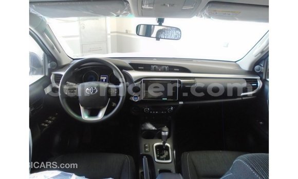 Buy Import Toyota Hilux White Car in Import - Dubai in Agadez Buy Import Toyota Hilux White Car in Import - Dubai in Agadez