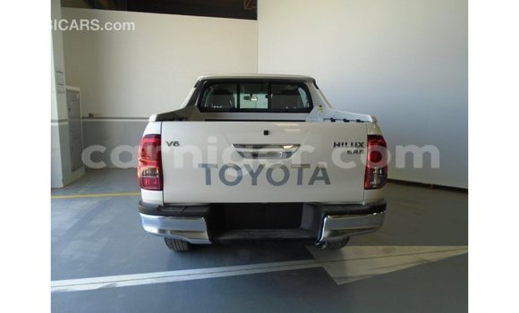 Buy Import Toyota Hilux White Car in Import - Dubai in Agadez Buy Import Toyota Hilux White Car in Import - Dubai in Agadez