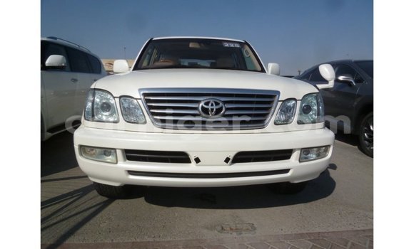 Sayi Imported Toyota Land Cruiser White Babbar mota in Import - Dubai a Agadez Sayi Imported Toyota Land Cruiser White Babbar mota in Import - Dubai a Agadez