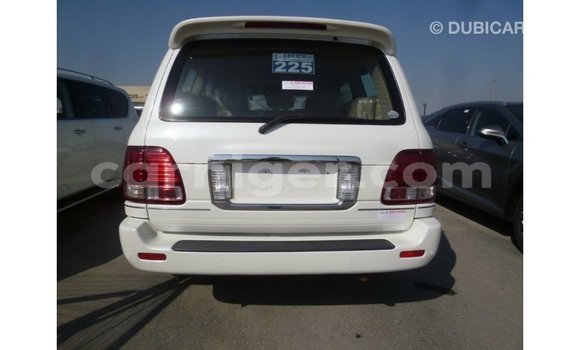 Sayi Imported Toyota Land Cruiser White Babbar mota in Import - Dubai a Agadez Sayi Imported Toyota Land Cruiser White Babbar mota in Import - Dubai a Agadez