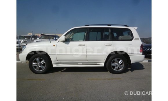 Sayi Imported Toyota Land Cruiser White Babbar mota in Import - Dubai a Agadez Sayi Imported Toyota Land Cruiser White Babbar mota in Import - Dubai a Agadez