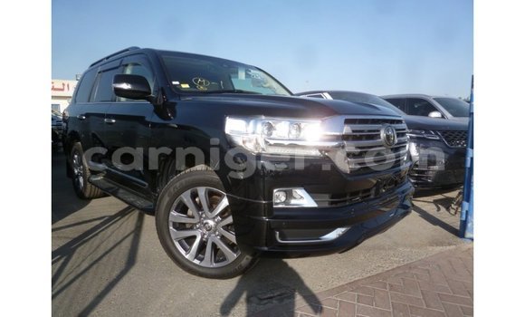 اشتري Imported Toyota Land Cruiser Black شاحنة في Import - Dubai في أغاديز اشتري Imported Toyota Land Cruiser Black شاحنة في Import - Dubai في أغاديز