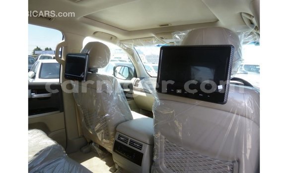 اشتري Imported Toyota Land Cruiser White شاحنة في Import - Dubai في أغاديز اشتري Imported Toyota Land Cruiser White شاحنة في Import - Dubai في أغاديز