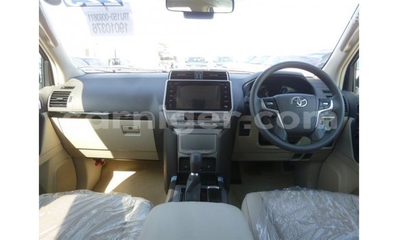 Acheter Import Voiture Toyota Prado Noir à Import - Dubai, Agadez Acheter Import Voiture Toyota Prado Noir à Import - Dubai, Agadez