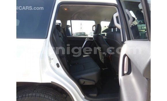 Buy Import Toyota Prado White Car in Import - Dubai in Agadez Buy Import Toyota Prado White Car in Import - Dubai in Agadez