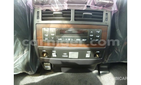 Sayi Imported Toyota Land Cruiser Other Babbar mota in Import - Dubai a Agadez Sayi Imported Toyota Land Cruiser Other Babbar mota in Import - Dubai a Agadez