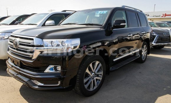 Sayi Imported Toyota Land Cruiser Black Babbar mota in Import - Dubai a Agadez Sayi Imported Toyota Land Cruiser Black Babbar mota in Import - Dubai a Agadez
