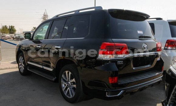 Sayi Imported Toyota Land Cruiser Black Babbar mota in Import - Dubai a Agadez Sayi Imported Toyota Land Cruiser Black Babbar mota in Import - Dubai a Agadez