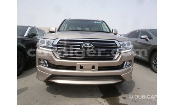 Buy Import Toyota Land Cruiser Other Truck in Import - Dubai in Agadez Buy Import Toyota Land Cruiser Other Truck in Import - Dubai in Agadez