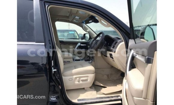 Sayi Imported Toyota Land Cruiser Black Babbar mota in Import - Dubai a Agadez Sayi Imported Toyota Land Cruiser Black Babbar mota in Import - Dubai a Agadez