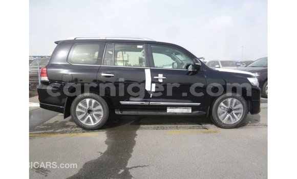 اشتري Imported Toyota Land Cruiser Black شاحنة في Import - Dubai في أغاديز اشتري Imported Toyota Land Cruiser Black شاحنة في Import - Dubai في أغاديز