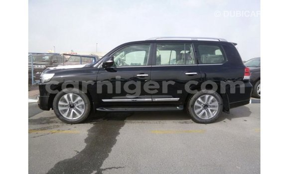اشتري Imported Toyota Land Cruiser Black شاحنة في Import - Dubai في أغاديز اشتري Imported Toyota Land Cruiser Black شاحنة في Import - Dubai في أغاديز