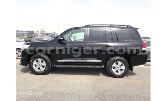 Sayi Imported Toyota Land Cruiser Black Babbar mota in Import - Dubai a Agadez Sayi Imported Toyota Land Cruiser Black Babbar mota in Import - Dubai a Agadez
