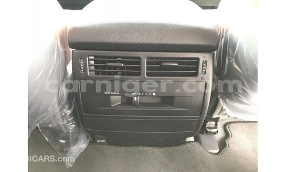 Sayi Imported Toyota Land Cruiser Black Babbar mota in Import - Dubai a Agadez Sayi Imported Toyota Land Cruiser Black Babbar mota in Import - Dubai a Agadez