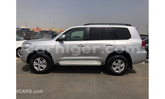 Sayi Imported Toyota Land Cruiser Other Babbar mota in Import - Dubai a Agadez Sayi Imported Toyota Land Cruiser Other Babbar mota in Import - Dubai a Agadez