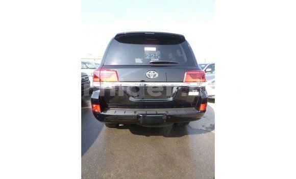 Sayi Imported Toyota Land Cruiser Black Babbar mota in Import - Dubai a Agadez Sayi Imported Toyota Land Cruiser Black Babbar mota in Import - Dubai a Agadez