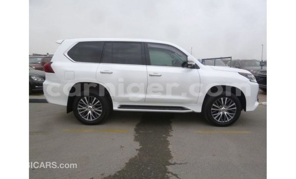 Buy Import Lexus LX White Car in Import - Dubai in Agadez Buy Import Lexus LX White Car in Import - Dubai in Agadez