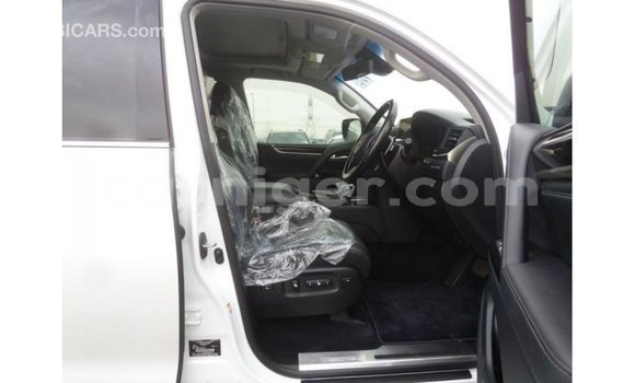 Buy Import Lexus LX White Car in Import - Dubai in Agadez Buy Import Lexus LX White Car in Import - Dubai in Agadez