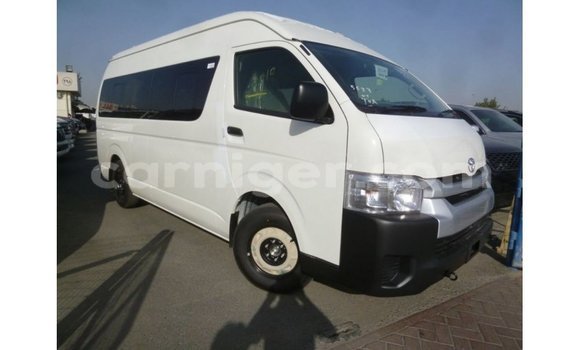 اشتري Imported Toyota Hiace White سيارة في Import - Dubai في أغاديز اشتري Imported Toyota Hiace White سيارة في Import - Dubai في أغاديز