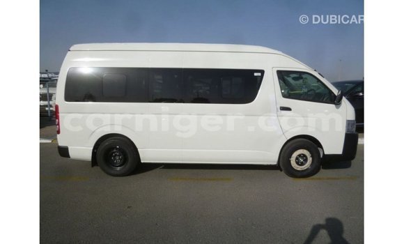اشتري Imported Toyota Hiace White سيارة في Import - Dubai في أغاديز اشتري Imported Toyota Hiace White سيارة في Import - Dubai في أغاديز
