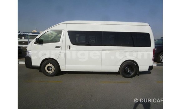 اشتري Imported Toyota Hiace White سيارة في Import - Dubai في أغاديز اشتري Imported Toyota Hiace White سيارة في Import - Dubai في أغاديز