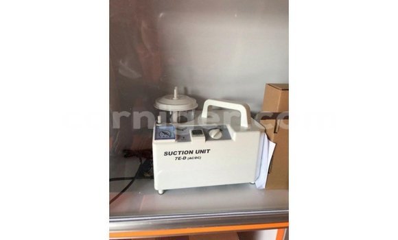 Buy Import Toyota Hiace White Car in Import - Dubai in Agadez Buy Import Toyota Hiace White Car in Import - Dubai in Agadez