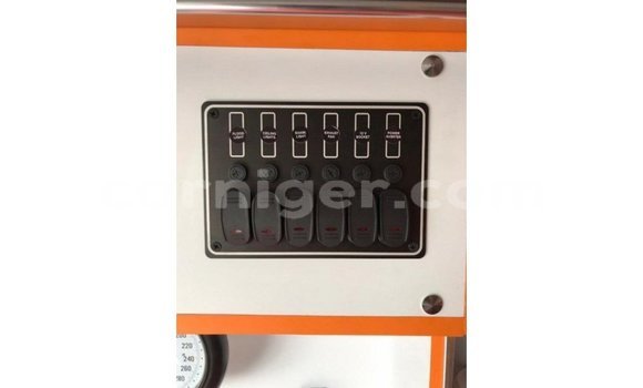 Buy Import Toyota Hiace White Car in Import - Dubai in Agadez Buy Import Toyota Hiace White Car in Import - Dubai in Agadez