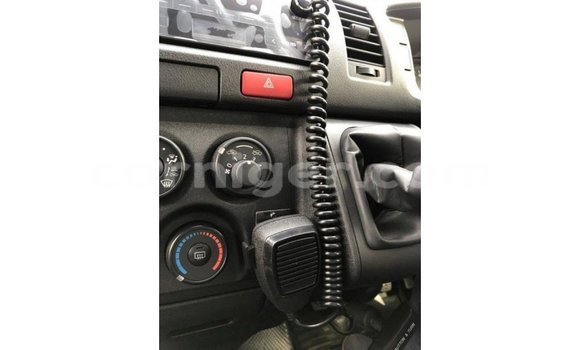 Buy Import Toyota Hiace White Car in Import - Dubai in Agadez Buy Import Toyota Hiace White Car in Import - Dubai in Agadez