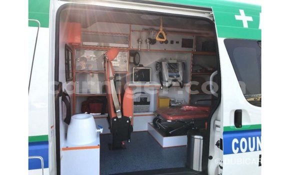 Buy Import Toyota Hiace White Car in Import - Dubai in Agadez Buy Import Toyota Hiace White Car in Import - Dubai in Agadez