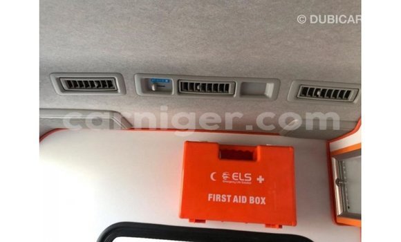 Buy Import Toyota Hiace White Car in Import - Dubai in Agadez Buy Import Toyota Hiace White Car in Import - Dubai in Agadez