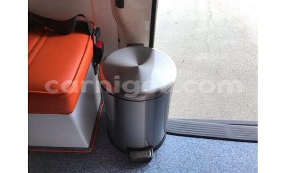 Buy Import Toyota Hiace White Car in Import - Dubai in Agadez Buy Import Toyota Hiace White Car in Import - Dubai in Agadez