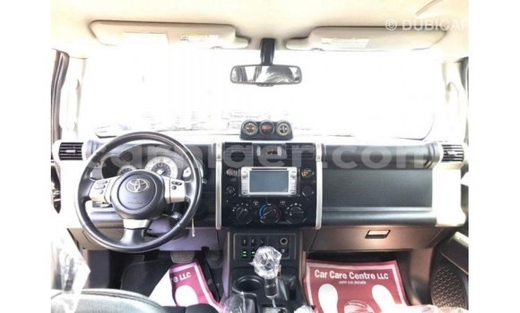 Sayi Imported Toyota FJ Cruiser Black Mota in Import - Dubai a Agadez Sayi Imported Toyota FJ Cruiser Black Mota in Import - Dubai a Agadez