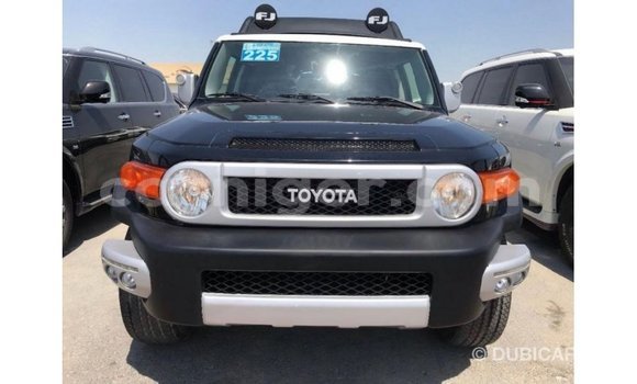Sayi Imported Toyota FJ Cruiser Black Mota in Import - Dubai a Agadez Sayi Imported Toyota FJ Cruiser Black Mota in Import - Dubai a Agadez