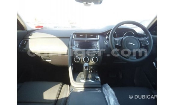 Sayi Imported Jaguar E-Pace Red Mota in Import - Dubai a Agadez Sayi Imported Jaguar E-Pace Red Mota in Import - Dubai a Agadez