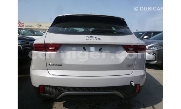 Acheter Import Voiture Jaguar E-Pace Blanc à Import - Dubai, Agadez Acheter Import Voiture Jaguar E-Pace Blanc à Import - Dubai, Agadez