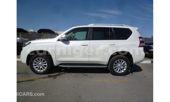 Buy Import Toyota Prado White Car in Import - Dubai in Agadez Buy Import Toyota Prado White Car in Import - Dubai in Agadez