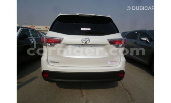 Buy Import Toyota Kluger White Car in Import - Dubai in Agadez Buy Import Toyota Kluger White Car in Import - Dubai in Agadez