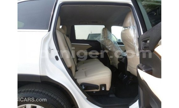 Buy Import Toyota Kluger White Car in Import - Dubai in Agadez Buy Import Toyota Kluger White Car in Import - Dubai in Agadez