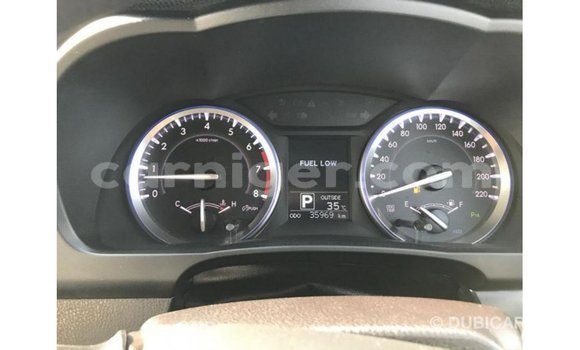 Buy Import Toyota Kluger White Car in Import - Dubai in Agadez Buy Import Toyota Kluger White Car in Import - Dubai in Agadez