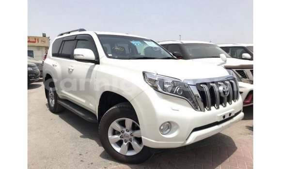 Sayi Imported Toyota Prado White Mota in Import - Dubai a Agadez Sayi Imported Toyota Prado White Mota in Import - Dubai a Agadez